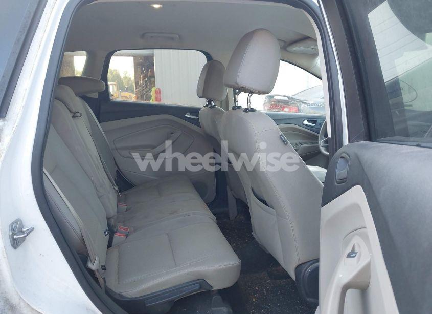 Photo 8 of 2017 Ford Escape SE (VIN 1FMCU0GD3HUA52989)