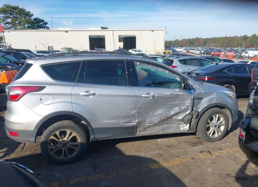 Photo 13 of 2017 Ford Escape SE (VIN 1FMCU0GD3HUA62261)