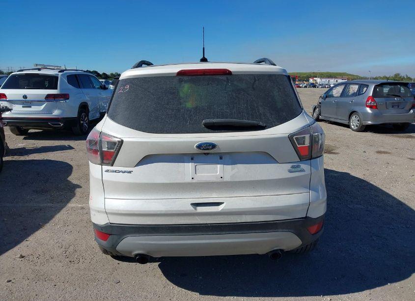 Photo 16 of 2017 Ford Escape SE (VIN 1FMCU0GD3HUB19767)
