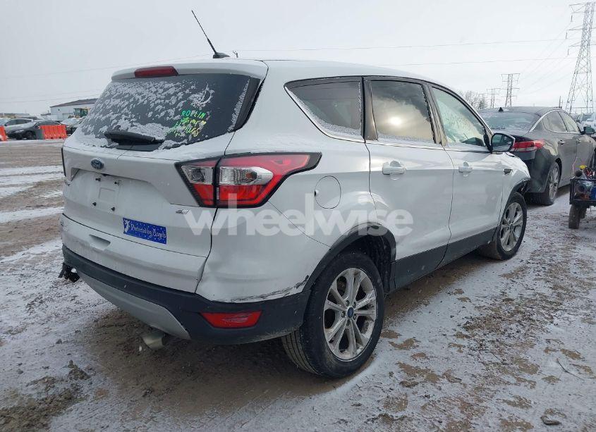 Photo 4 of 2017 Ford Escape SE (VIN 1FMCU0GD3HUB83095)