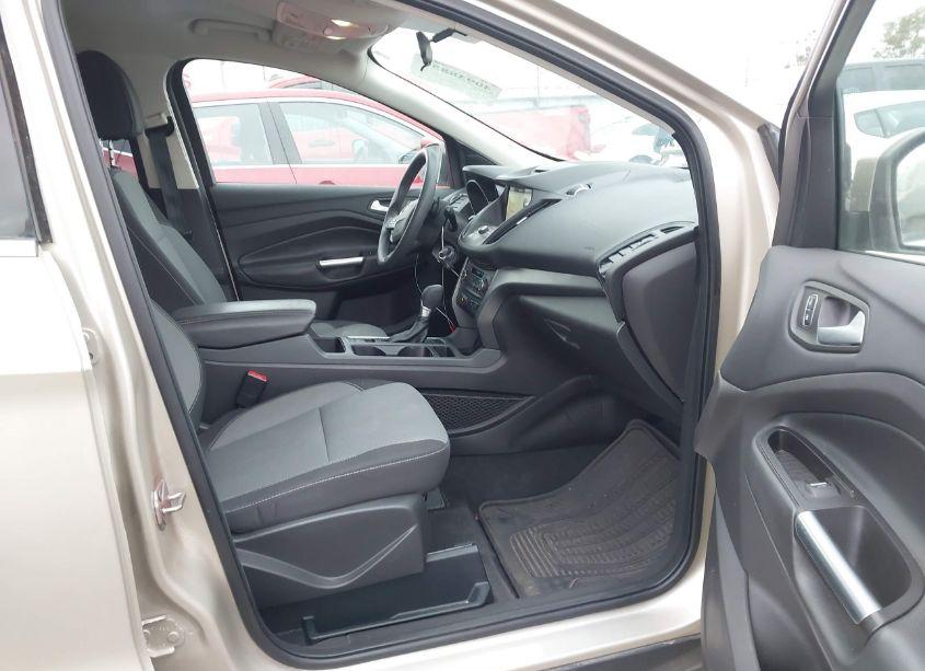 Photo 5 of 2017 Ford Escape SE (VIN 1FMCU0GD3HUB99894)