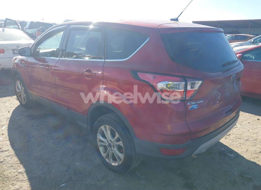 Photo 3 of 2017 Ford Escape SE (VIN 1FMCU0GD3HUC09436)