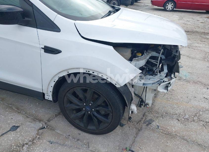 Photo 18 of 2017 Ford Escape SE (VIN 1FMCU0GD3HUC62489)