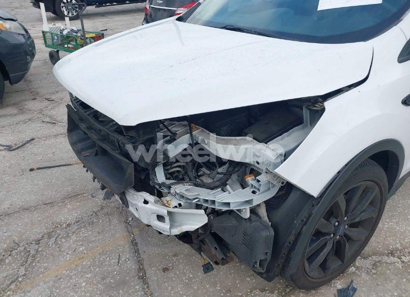 Photo 19 of 2017 Ford Escape SE (VIN 1FMCU0GD3HUC62489)