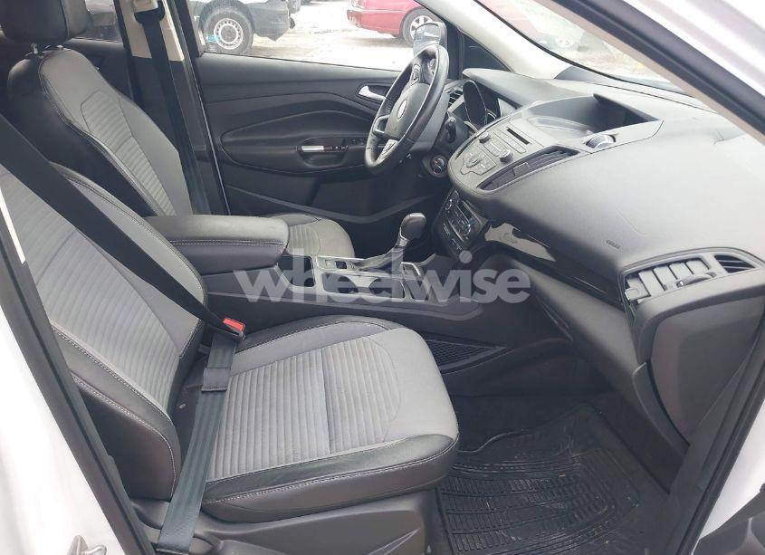 Photo 5 of 2017 Ford Escape SE (VIN 1FMCU0GD3HUC62489)