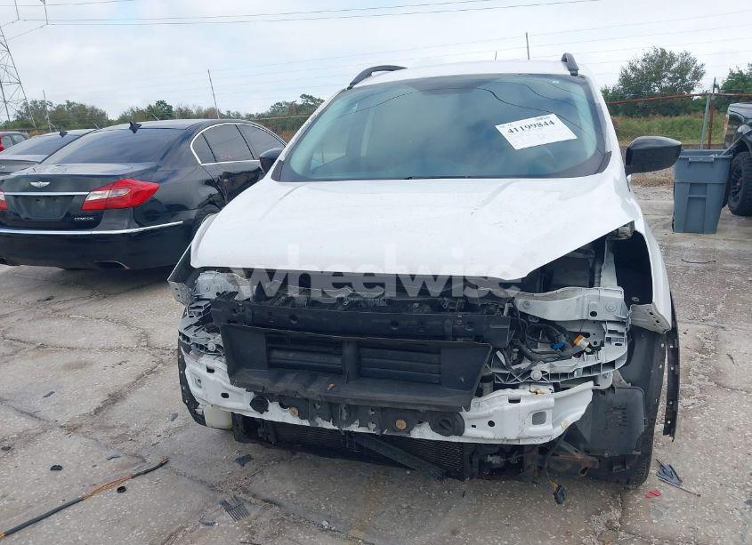 Photo 6 of 2017 Ford Escape SE (VIN 1FMCU0GD3HUC62489)