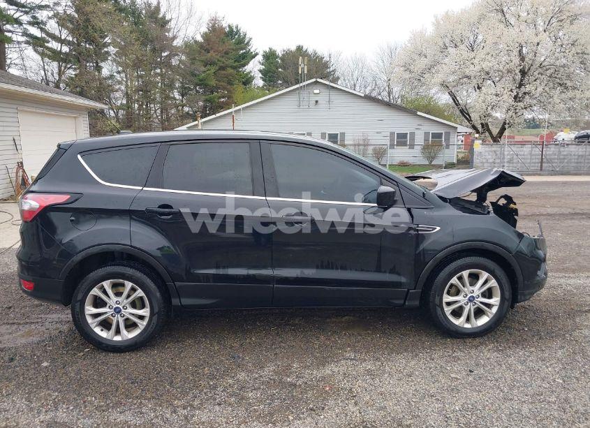 Photo 14 of 2017 Ford Escape SE (VIN 1FMCU0GD3HUC86839)