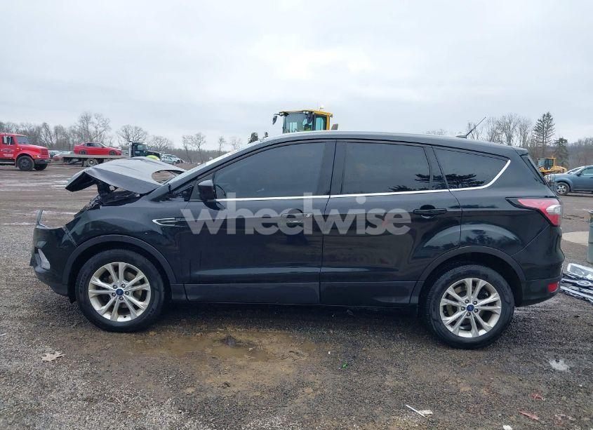 Photo 15 of 2017 Ford Escape SE (VIN 1FMCU0GD3HUC86839)