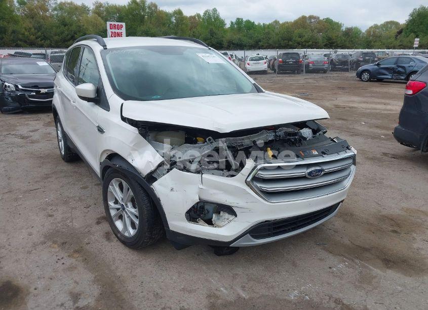 Photo 6 of 2017 Ford Escape SE (VIN 1FMCU0GD3HUD15367)