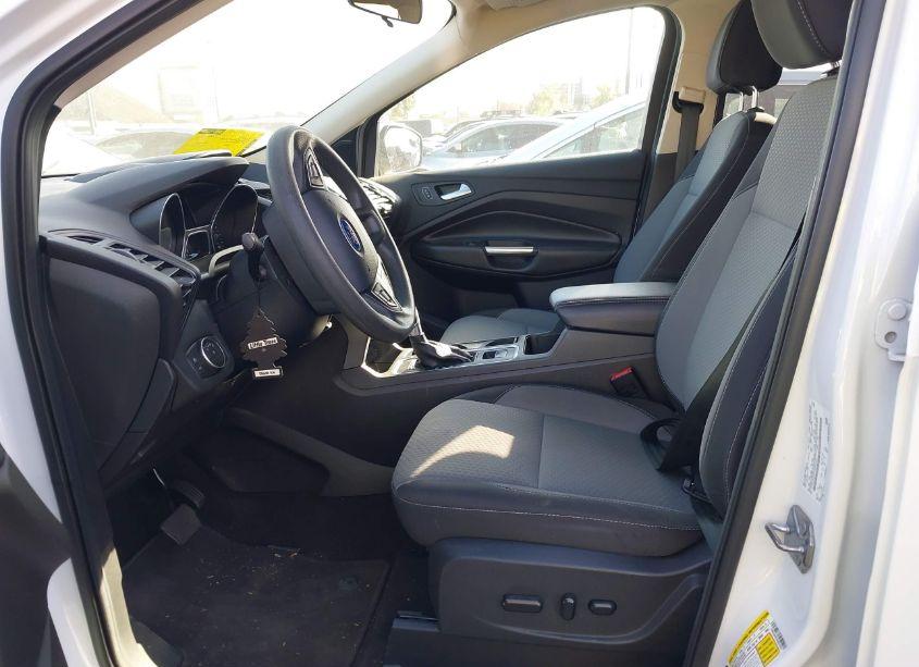 Photo 5 of 2017 Ford Escape SE (VIN 1FMCU0GD3HUD42424)