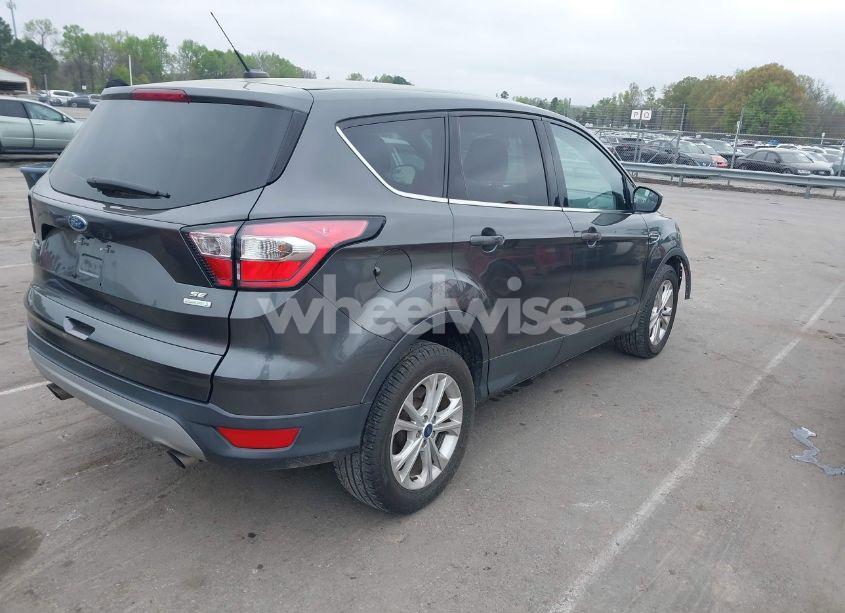 Photo 4 of 2017 Ford Escape SE (VIN 1FMCU0GD3HUD74466)