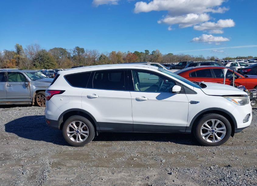 Photo 13 of 2017 Ford Escape SE (VIN 1FMCU0GD3HUD91266)
