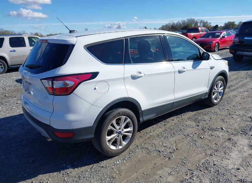 Photo 4 of 2017 Ford Escape SE (VIN 1FMCU0GD3HUD91266)