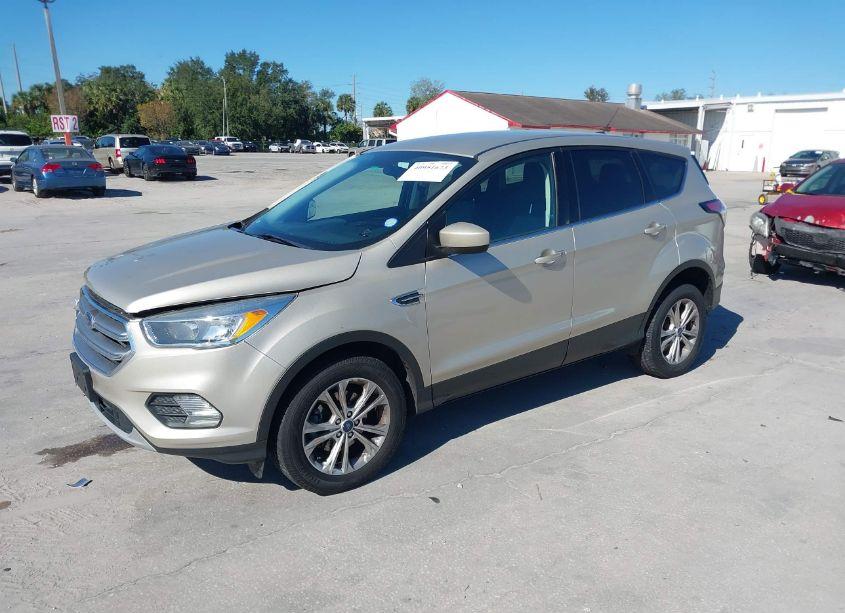 Photo 2 of 2017 Ford Escape SE (VIN 1FMCU0GD3HUD91901)
