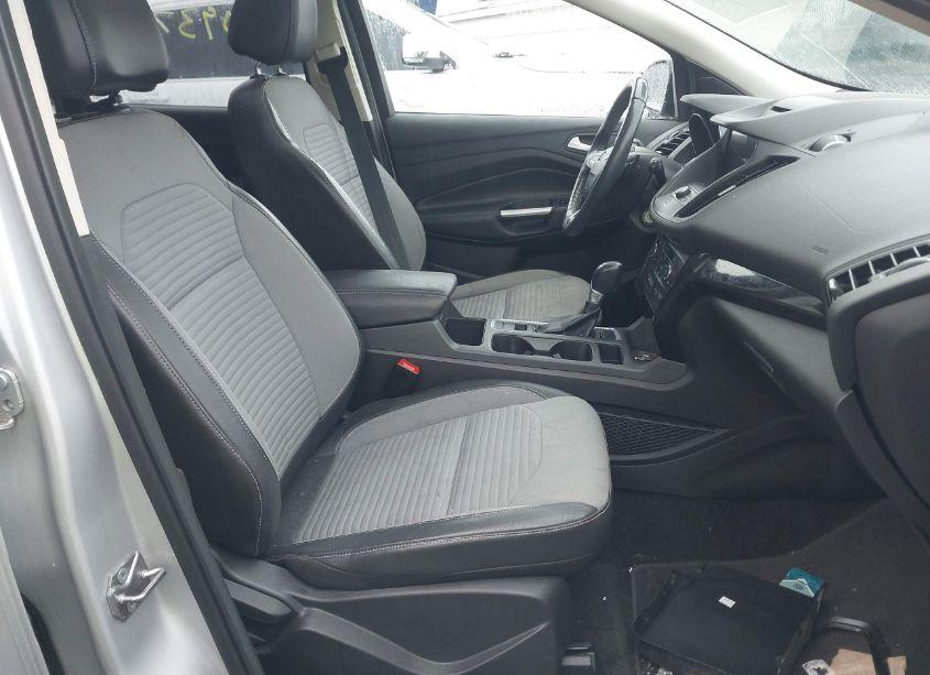 Photo 5 of 2017 Ford Escape SE (VIN 1FMCU0GD3HUE05361)