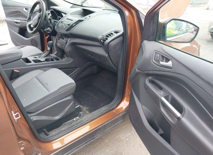 Photo 5 of 2017 Ford Escape SE (VIN 1FMCU0GD3HUE65107)