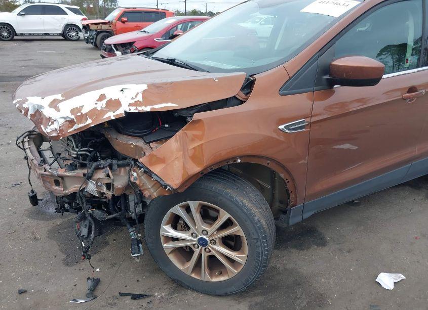 Photo 6 of 2017 Ford Escape SE (VIN 1FMCU0GD3HUE65107)