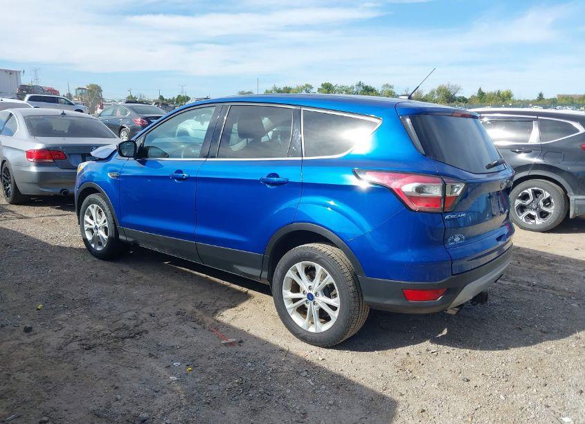 Photo 3 of 2017 Ford Escape SE (VIN 1FMCU0GD3HUE88211)