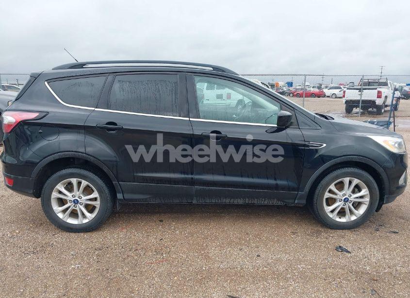 Photo 13 of 2017 Ford Escape SE (VIN 1FMCU0GD3HUF06237)