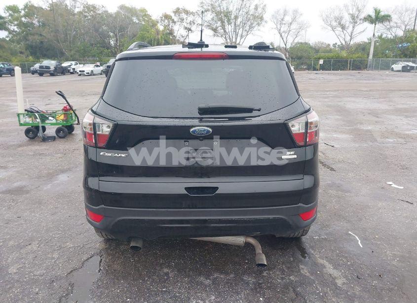 Photo 16 of 2018 Ford Escape SE (VIN 1FMCU0GD3JUA02082)