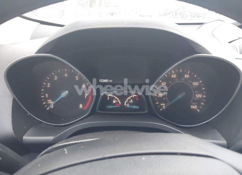 Photo 7 of 2018 Ford Escape SE (VIN 1FMCU0GD3JUA02082)