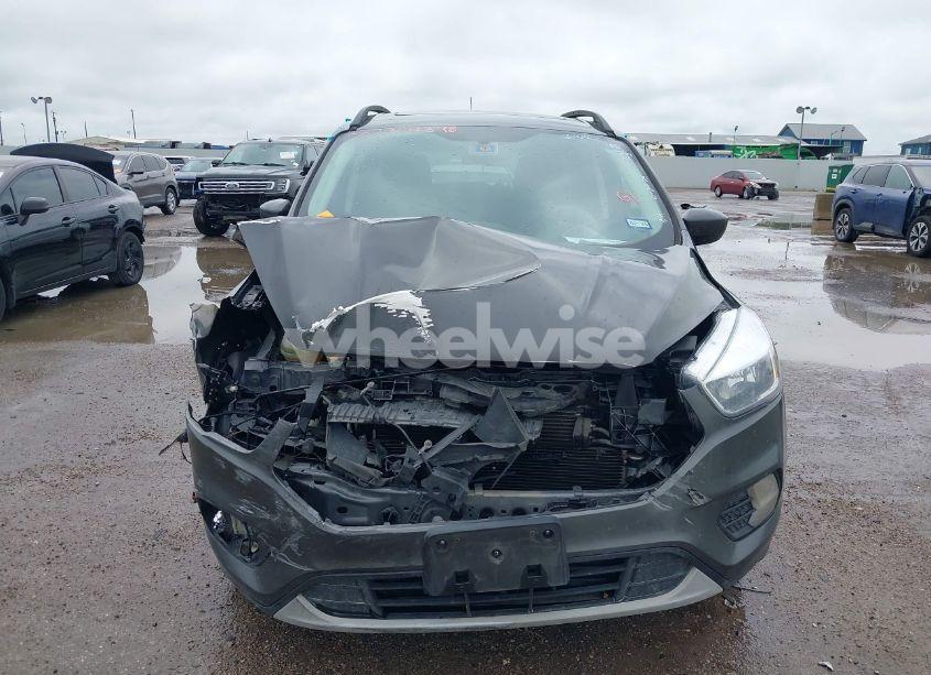 Photo 11 of 2018 Ford Escape SE (VIN 1FMCU0GD3JUA12515)