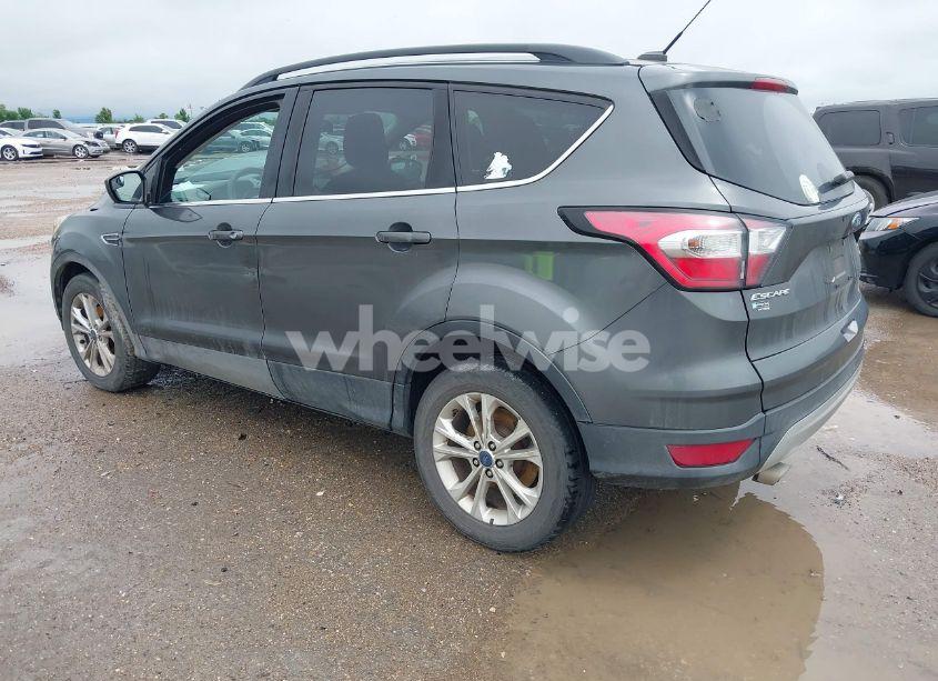 Photo 3 of 2018 Ford Escape SE (VIN 1FMCU0GD3JUA12515)