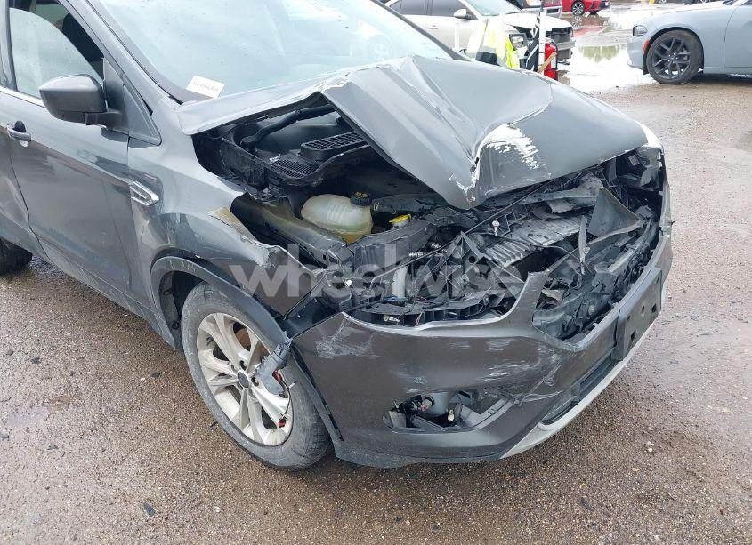 Photo 6 of 2018 Ford Escape SE (VIN 1FMCU0GD3JUA12515)