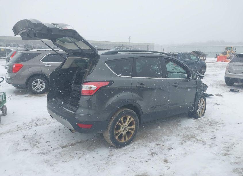 Photo 4 of 2018 Ford Escape SE (VIN 1FMCU0GD3JUA43540)