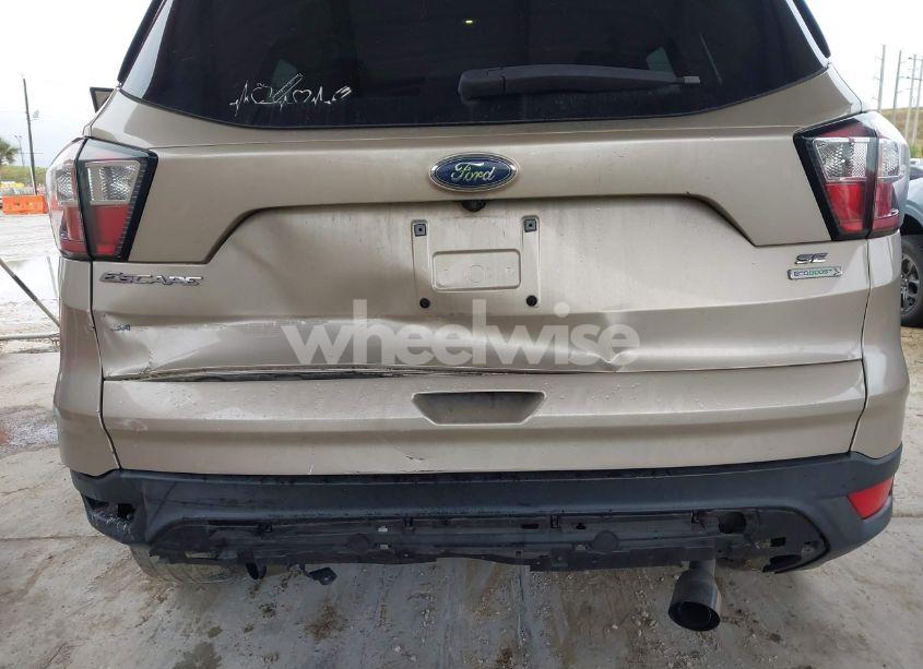 Photo 6 of 2018 Ford Escape SE (VIN 1FMCU0GD3JUA79633)