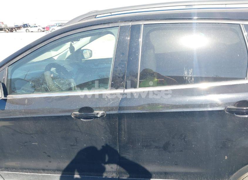 Photo 14 of 2018 Ford Escape SE (VIN 1FMCU0GD3JUB31620)