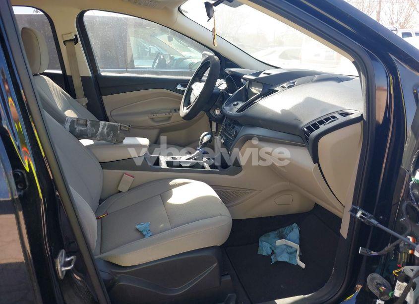 Photo 5 of 2018 Ford Escape SE (VIN 1FMCU0GD3JUB31620)