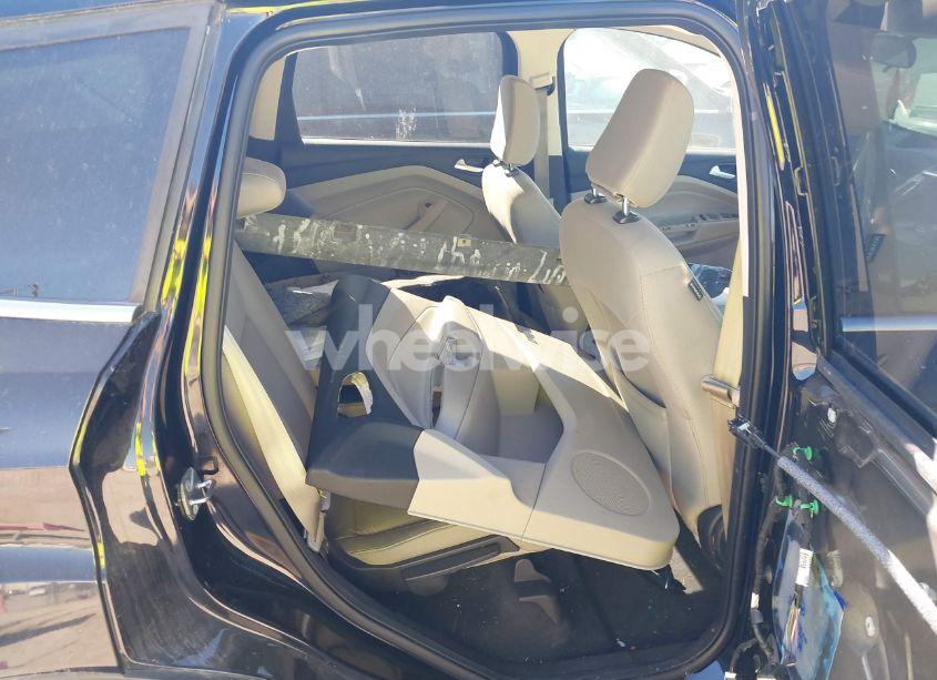 Photo 8 of 2018 Ford Escape SE (VIN 1FMCU0GD3JUB31620)