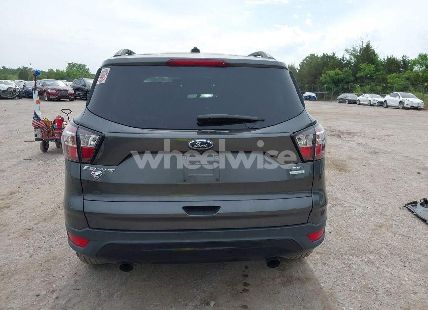 Photo 17 of 2018 Ford Escape SE (VIN 1FMCU0GD3JUC18823)
