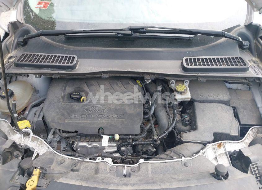 Photo 10 of 2018 Ford Escape SE (VIN 1FMCU0GD3JUC27392)