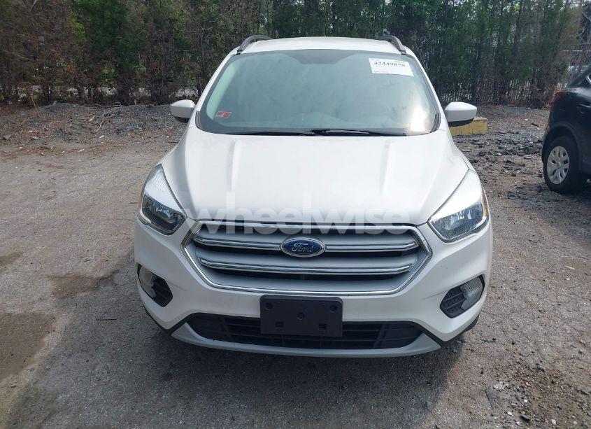 Photo 12 of 2018 Ford Escape SE (VIN 1FMCU0GD3JUC27392)