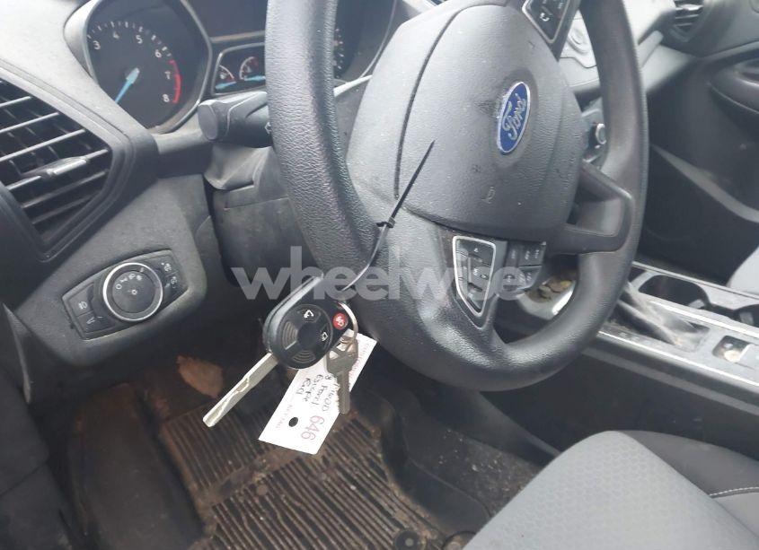 Photo 11 of 2018 Ford Escape SE (VIN 1FMCU0GD3JUC28526)