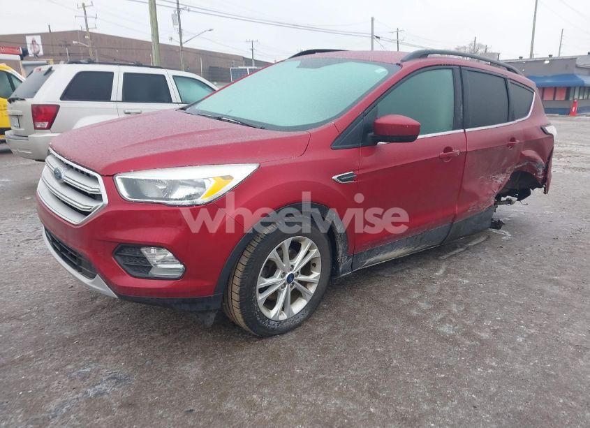Photo 2 of 2018 Ford Escape SE (VIN 1FMCU0GD3JUC28526)