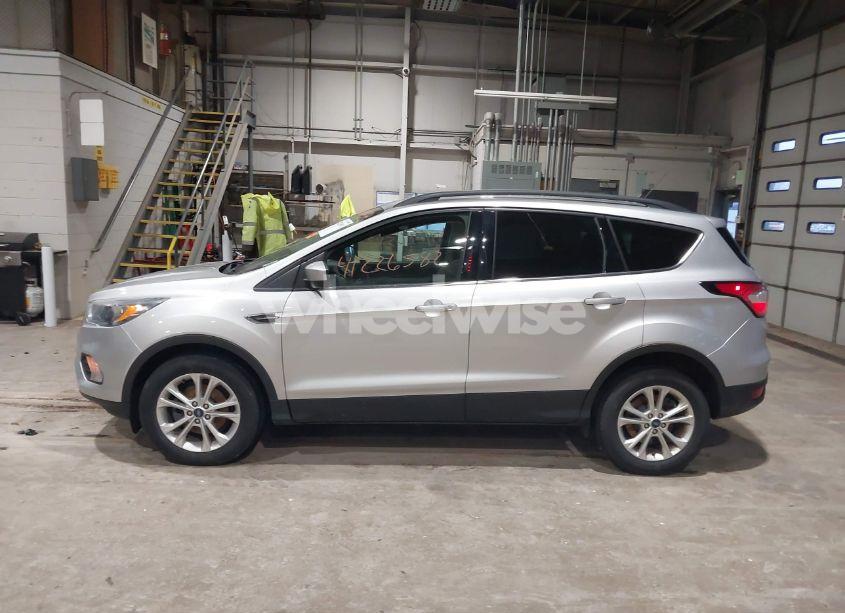 Photo 14 of 2018 Ford Escape SE (VIN 1FMCU0GD3JUC30549)