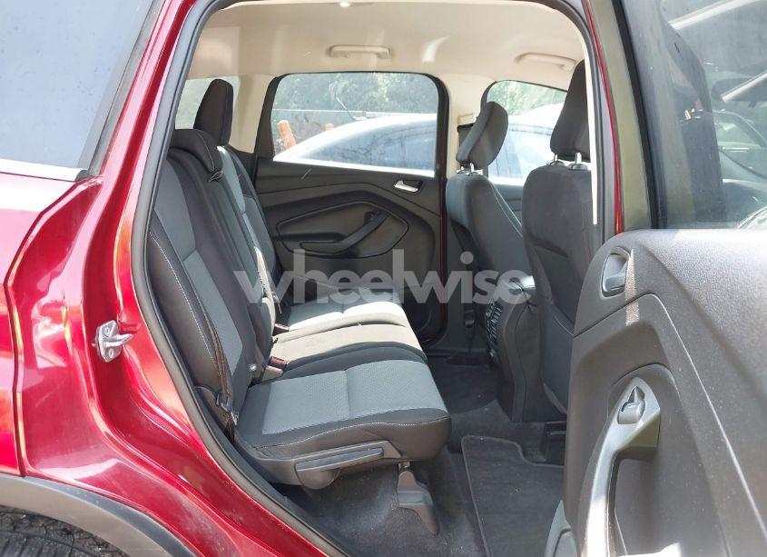 Photo 8 of 2018 Ford Escape SE (VIN 1FMCU0GD3JUC34570)