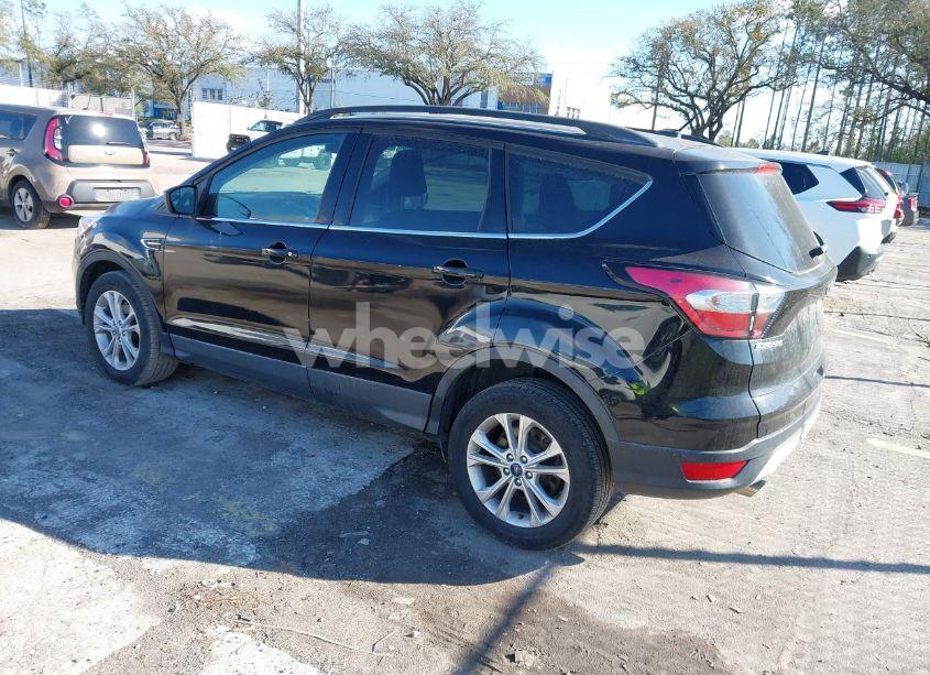 Photo 3 of 2018 Ford Escape SE (VIN 1FMCU0GD3JUC47108)