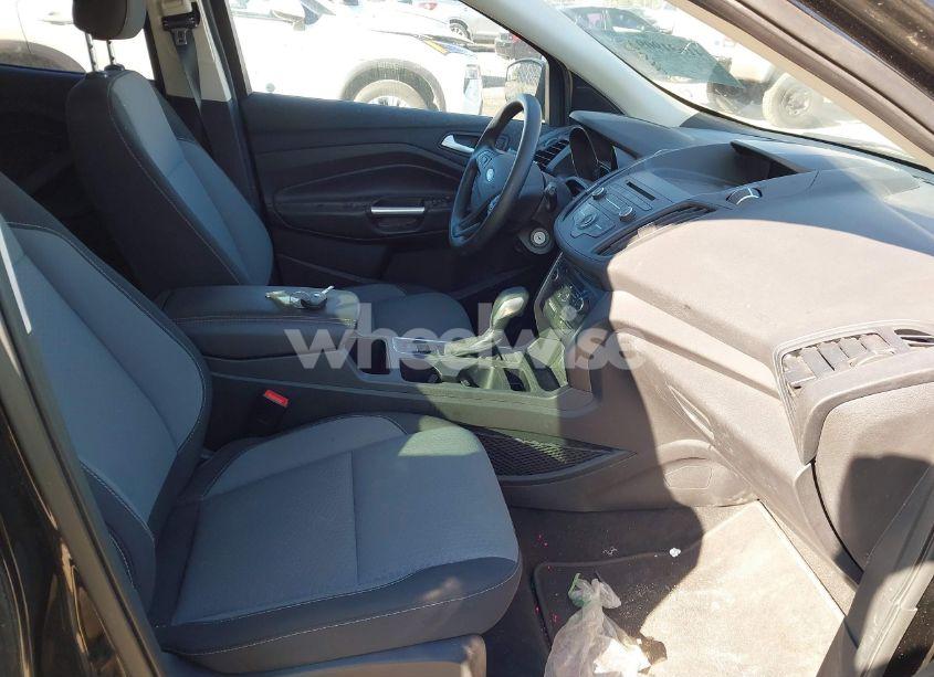 Photo 5 of 2018 Ford Escape SE (VIN 1FMCU0GD3JUC47108)