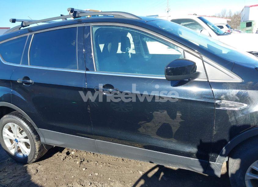 Photo 14 of 2018 Ford Escape SE (VIN 1FMCU0GD3JUD41098)