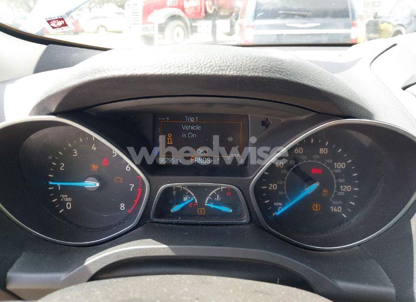 Photo 7 of 2019 Ford Escape SE (VIN 1FMCU0GD3KUA12547)
