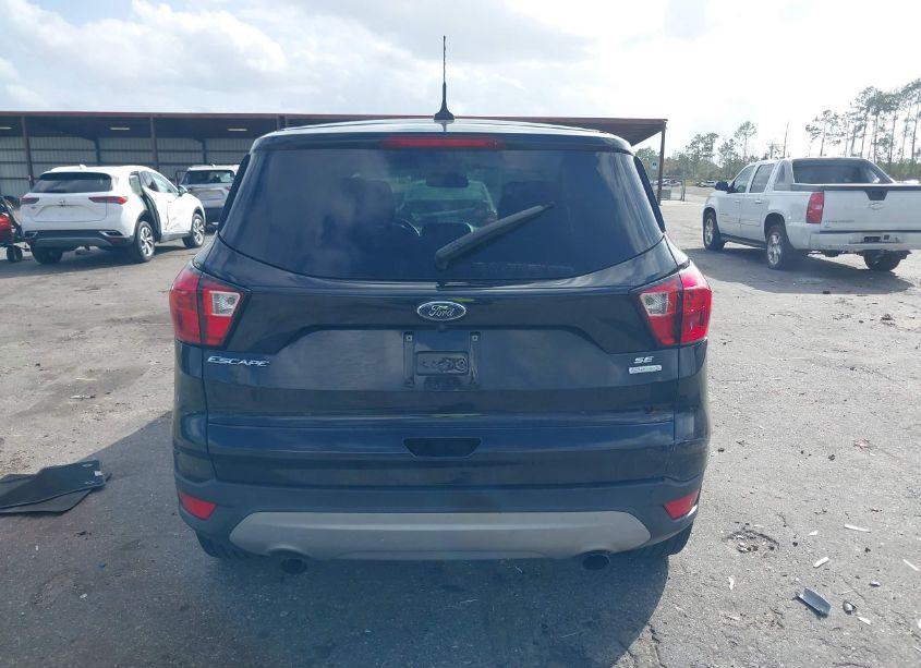 Photo 16 of 2019 Ford Escape SE (VIN 1FMCU0GD3KUA51431)