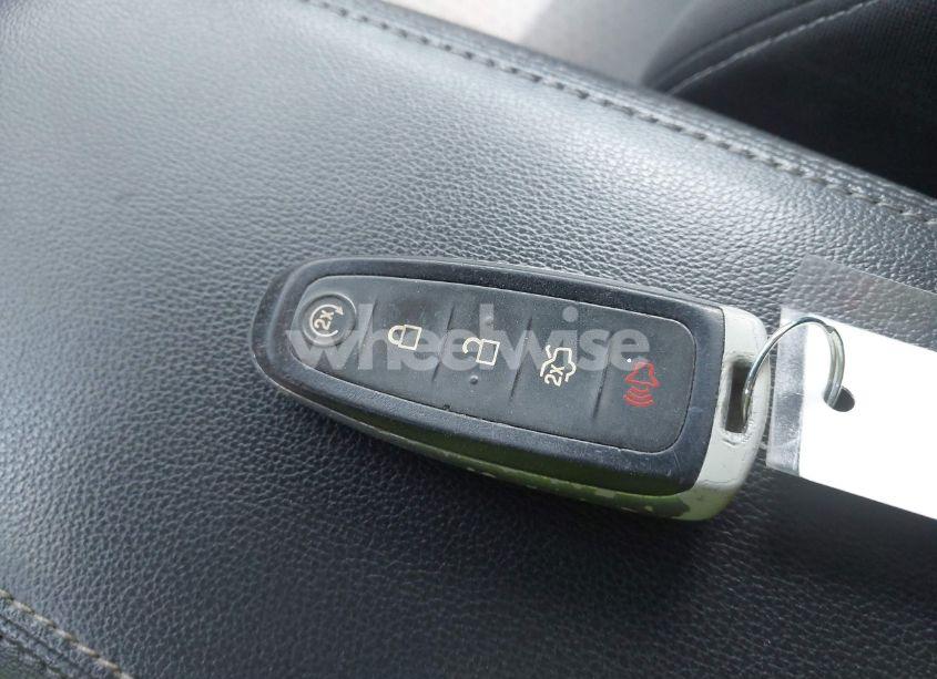 Photo 11 of 2019 Ford Escape SE (VIN 1FMCU0GD3KUA58413)