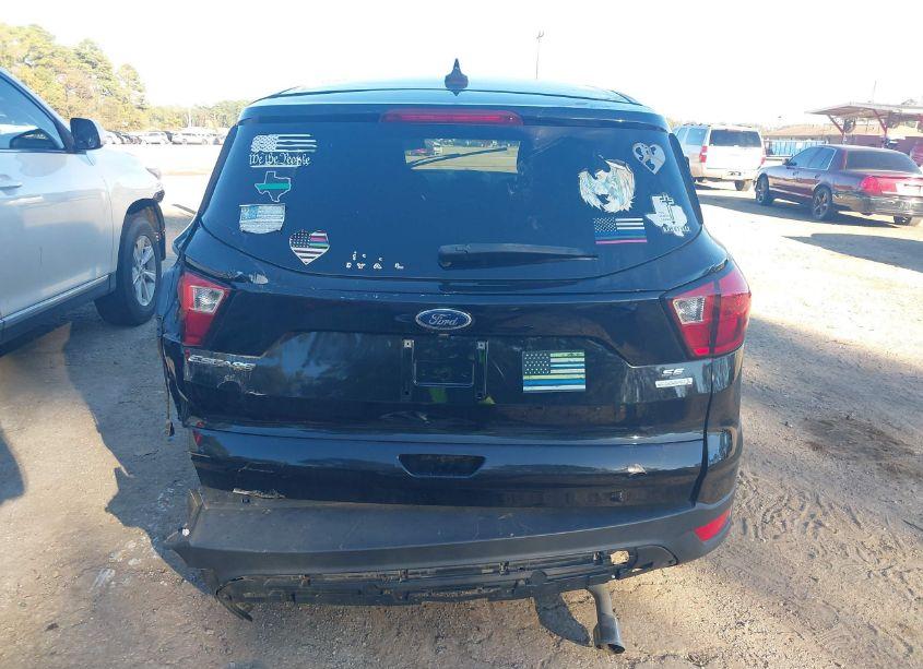 Photo 16 of 2019 Ford Escape SE (VIN 1FMCU0GD3KUA62414)