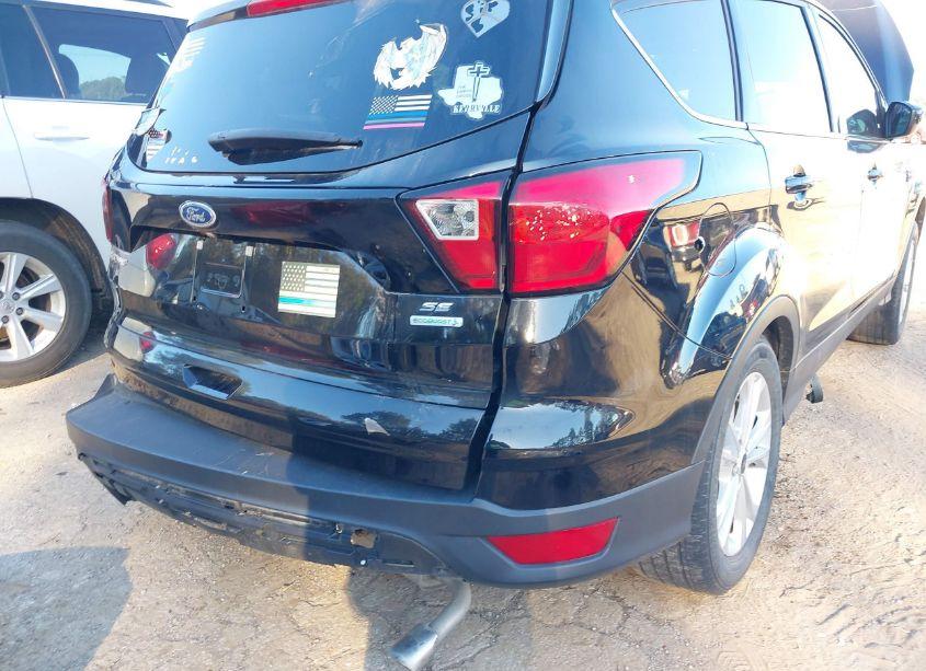 Photo 17 of 2019 Ford Escape SE (VIN 1FMCU0GD3KUA62414)