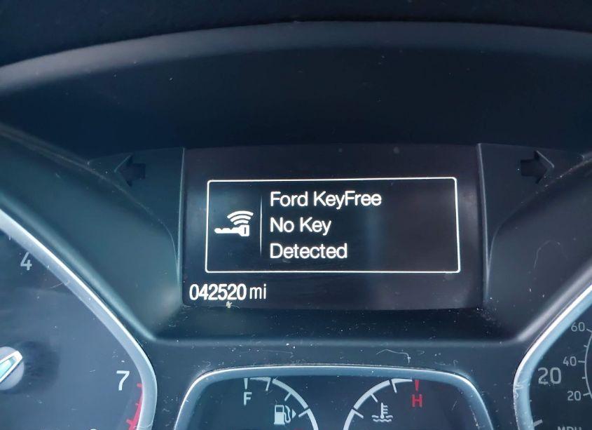Photo 7 of 2019 Ford Escape SE (VIN 1FMCU0GD3KUA62414)