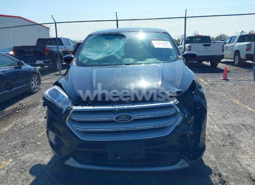 Photo 12 of 2019 Ford Escape SE (VIN 1FMCU0GD3KUB32719)